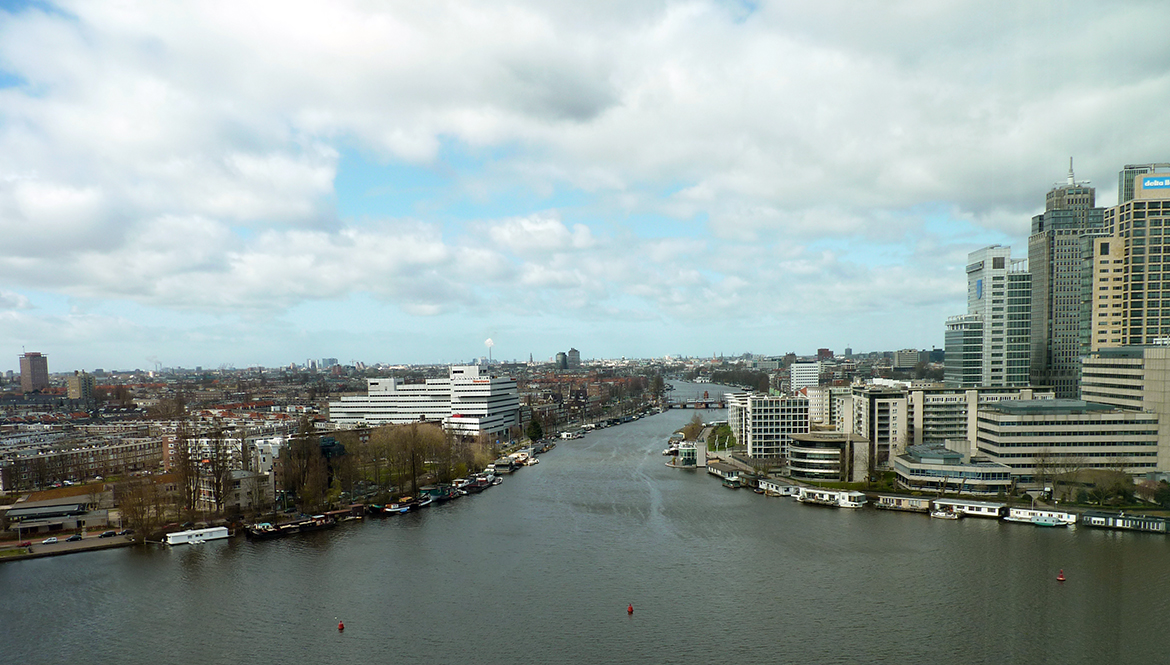 Uitzicht vanaf het kantoor van Waternet